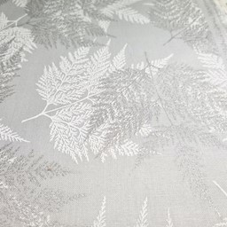 Bild von Patchworkstoff Farne grau weiß silber
